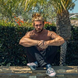Brock O'Hurn Instagram - Happy Munday 😉