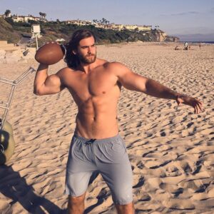Brock O'Hurn Instagram - Who wants to come play catch? 😏🇺🇸 #fourthofjuly