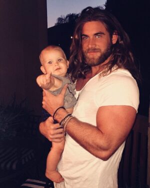 Brock O'Hurn Instagram - We want YOU to have a good day! lol

Love Vincent and Uncle Brock 👶🏼😏 #YoungBuckMakinMeProud #HeTakesAfterHisUncle #GunnaBeABigBoy