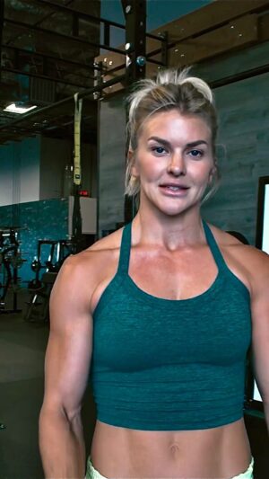 Brooke Ence Instagram - 15 minute AMRAP coming atcha from the @nakedprogram 💥

For this ladder workout you’ll start out round 1 with:
5 DB Deadlifts, 5 Sit Ups, 5 Push Ups.

Each round add 5 reps to each exercise. So round 2 would look like:
10 DB Deadlifts, 10 Sit Ups, 10 Push Ups.

And so on!!!

So set your timer to 15:00, and go as far as you can. Your score is the total number of rounds/reps. If you give ‘er a go, post your score so you can show off all your hard work💪