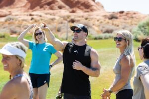Brooke Ence Instagram - Day ☝🏼: Ice Breakers and exercise #ftw 

@nakedprogram 
📸: @emomphoto 

#nakedtrainingprogram #itmakesence