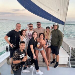 Brooke Ence Instagram - Photo dump from my weekend in Panama City with the @runsupps crew. 

Great trip full of laughs, pictures, workouts and cookies. Can’t wait for the next one 😎 

#itmakesence #runsupps #cookiefest #fatandweirdcookies