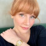 Bryce Dallas Howard Instagram - I wore this beautiful Panthère de Cartier watch all around the world while traveling for Jurassic — and always kept it set to Pacific Time so I knew when to call home 💛 ⁣ ⁣ My adventure with @cartier started 16 years ago with my first short film as a director, “Orchids,” sponsored by Cartier and Glamour Magazine. I distinctly remember trying to keep my cool as I picked the watch for Alfred Molina and necklace and earrings for @katherinewaterston to wear. And since then, to mark significant occasions in my life, my husband has always known to go to Cartier.⁣ ⁣ From supporting my first film all those years ago to lending me this exquisite watch today, thank you @cartier for keeping me present, punctual, and in style. #NotAnAd⁣ ⁣ [ID: BDH in a navy blue sweater poses for a photo, featuring a gold Panthère de Cartier watch on her left wrist.]