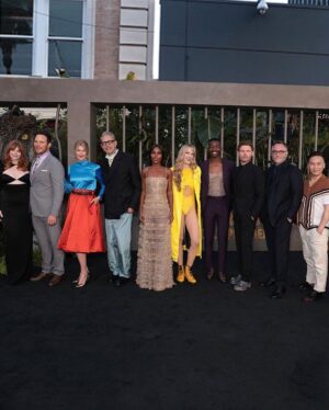 Bryce Dallas Howard Instagram - Thank you LA for such a fabulous premiere of our little dino movie! I can’t say it enough: Jurassic family, I love you 💚⁣⁣
⁣⁣
We’re down to mere hours, folks – #JurassicWorldDominion is in theaters *this Friday* June 10! Comment with a 🦖 if you have your tickets⁣⁣
⁣⁣
[ID: A slideshow of BDH with her Jurassic family at the premiere of Jurassic World Dominion at the TCL Chinese Theatre. She wears a cutout black @alexperryofficial dress and jewelry by @ireneneuwirth]