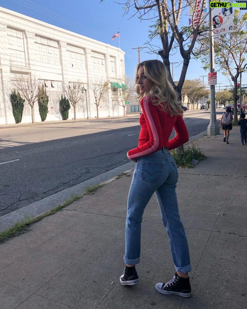 Brynn Rumfallo Instagram - city girl ❤️
