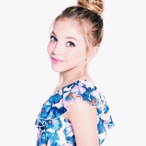 Brynn Rumfallo Instagram - 🌸 @missbehavegirls 🌸