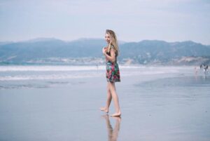 Brynn Rumfallo Instagram - Wishing I was at the beach rn🌸