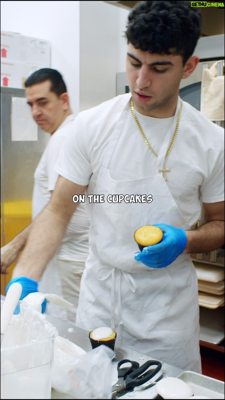 Buddy Valastro Instagram - 🧁👨‍👦 A Buddy duo, icing it right! Watch the Valastro masters whip up some ‘flat-out’ fantastic cupcakes. It’s a batch made in heaven! #CupcakeCraft #BuddyAndSon #SweetDuo #BakingBuddies #PunIntended 🍰✨ Times Square, New York City