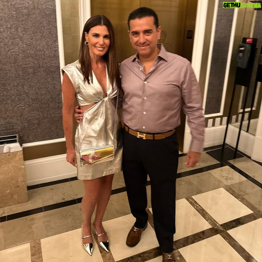 Buddy Valastro Instagram - Vegas may be the city that never sleeps, but she's the dream that never ends. #vegasnights #datenight #cityoflights #vegas #vegasbaby The Venetian (Las Vegas)