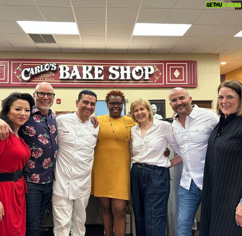 Buddy Valastro Instagram - When friends and world-renowned cake decorators unite, magic happens! Today was a treat for the senses, filled with laughter, artistry, and delectable creations!#CakeDecorating #FriendshipGoals #SweetMoments #carlosbakery #cakeboss
