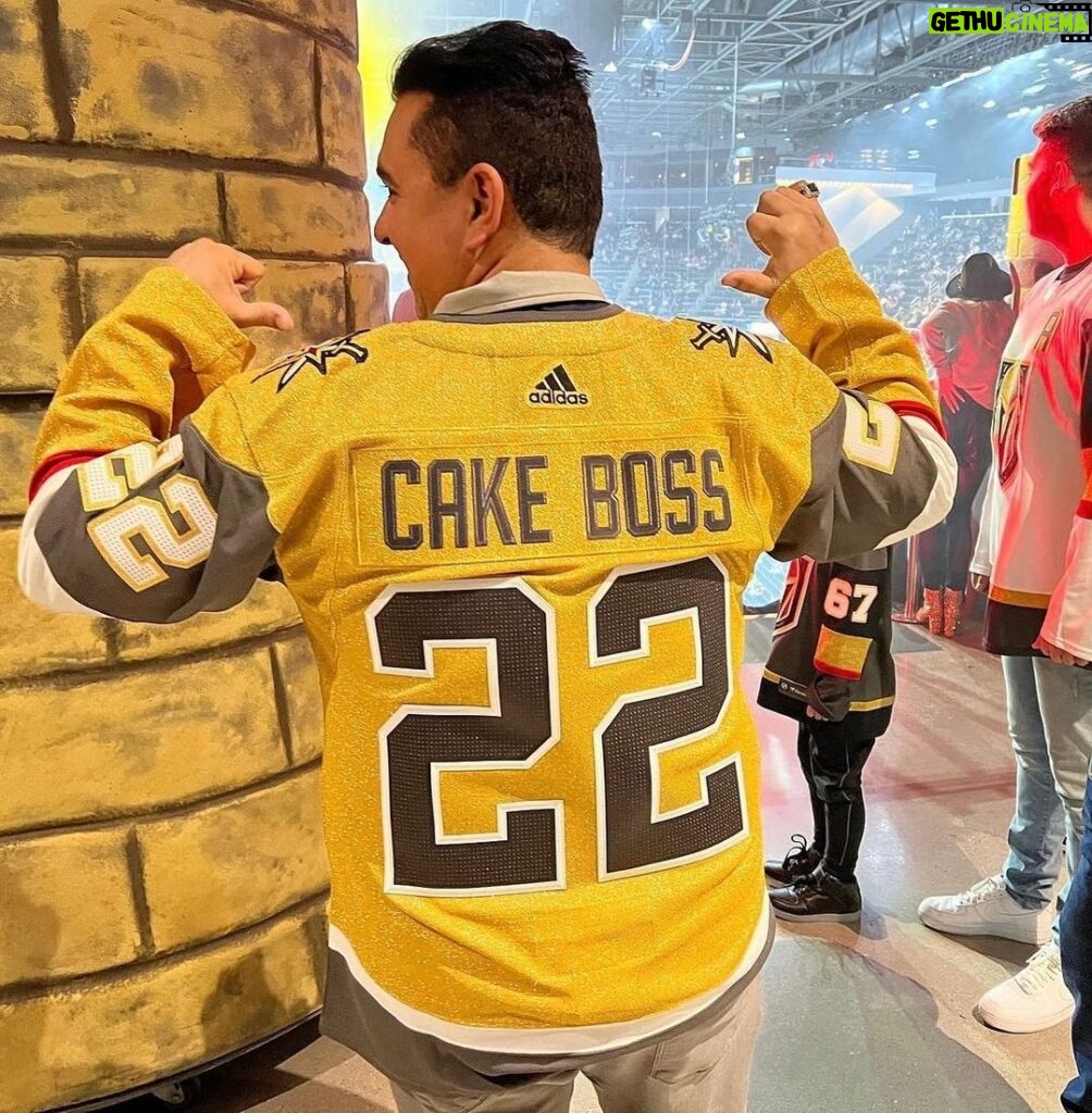 Buddy Valastro Instagram - Huge congratulations to the @vegasgoldenknights on their Stanley Cup championship 🏆 Enjoy the sweet taste of victory! #StanleyCupChampions #VegasStrong #vegasknights #nhl