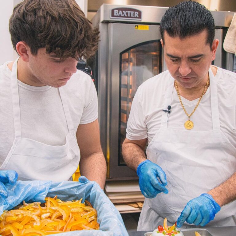 Buddy Valastro Instagram - Every moment at Carlo’s Bakery is as sweet as our frosting, especially when shared with family! 🍰💕 Tag us or use #CarlosBakery to share your heartwarming moments, and let’s bake beautiful memories together as famiglia 📸✨ #BakingWithBuddies #FamilyFun #CakeBoss