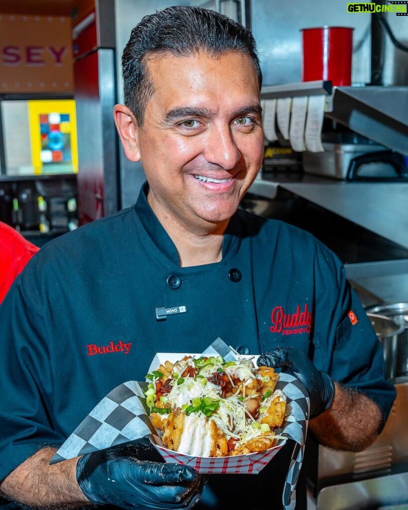 Buddy Valastro Instagram - Boss Pick - The Alfredo Cheese Fries! Loaded with our tasty Alfredo cheese sauce, bacon, scallions and parm, our waffle fries are the perfect late night snack! #jerseyeats #buddyvalastro #vegas #thelinq #flamingolasvegas #linqpromenade #cheesefries #alfredo #openlate #foodtrucks Las Vegas Strip