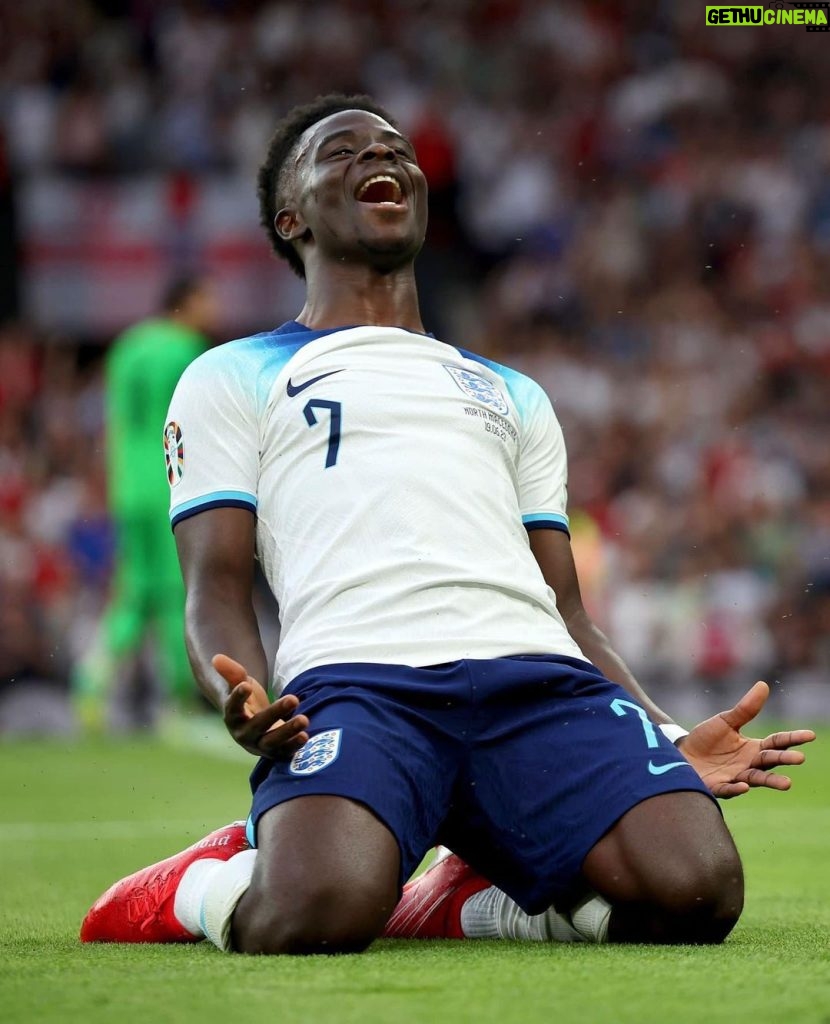 Bukayo Saka Instagram - Honoured to have scored the first hat-trick of my career! Important steps taken towards qualification 🙏🏿🏴󠁧󠁢󠁥󠁮󠁧󠁿 #GodsChild