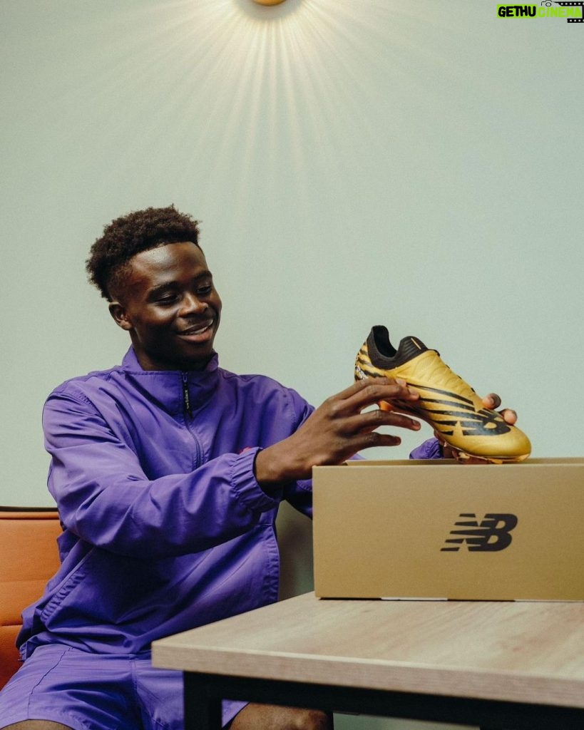 Bukayo Saka Instagram - Thank you to my @newbalancefootball family for these special edition boots celebrating my PFA Young Player award 🏆