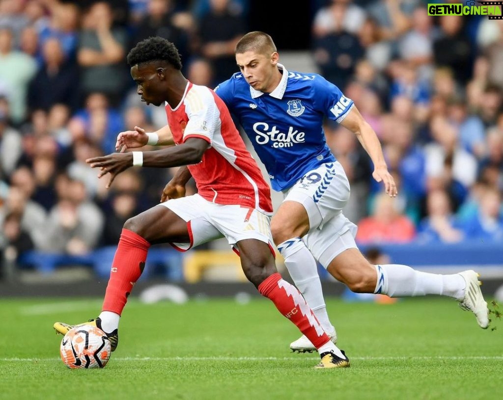 Bukayo Saka Instagram - Finally! 😅😤 6-years, over! 💪🏿🔴 Goodison Park