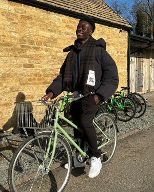 Bukayo Saka Instagram - 🚲☀️