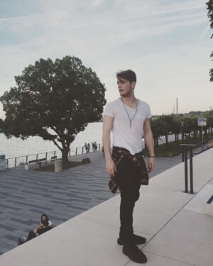 Burak Tozkoparan Instagram - 