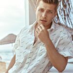 Burak Tozkoparan Instagram - @instyleturkiye temmuz sayısında @bugunnelerizledim ile çok keyifli bir röportaj yaptık. Sytling @seraydenk Fotoğraflar @keremcobanli Saç&Makyaj @yigittandemiralp