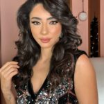 Öykü Gürman Instagram - Sevgili Öykü Hanım’ı konsere hazırladık❤️ @oykugurman Saç: @sahyjemalhairartist Arda Bektaş Maltepe