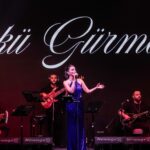 Öykü Gürman Instagram - #noche #sahneöncesi #midnightblue 💫🧿 #nite #sakin 🤫 #marriott #ozelgece