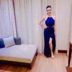 Öykü Gürman Instagram - #noche #sahneöncesi #midnightblue 💫🧿 #nite #sakin 🤫 #marriott #ozelgece