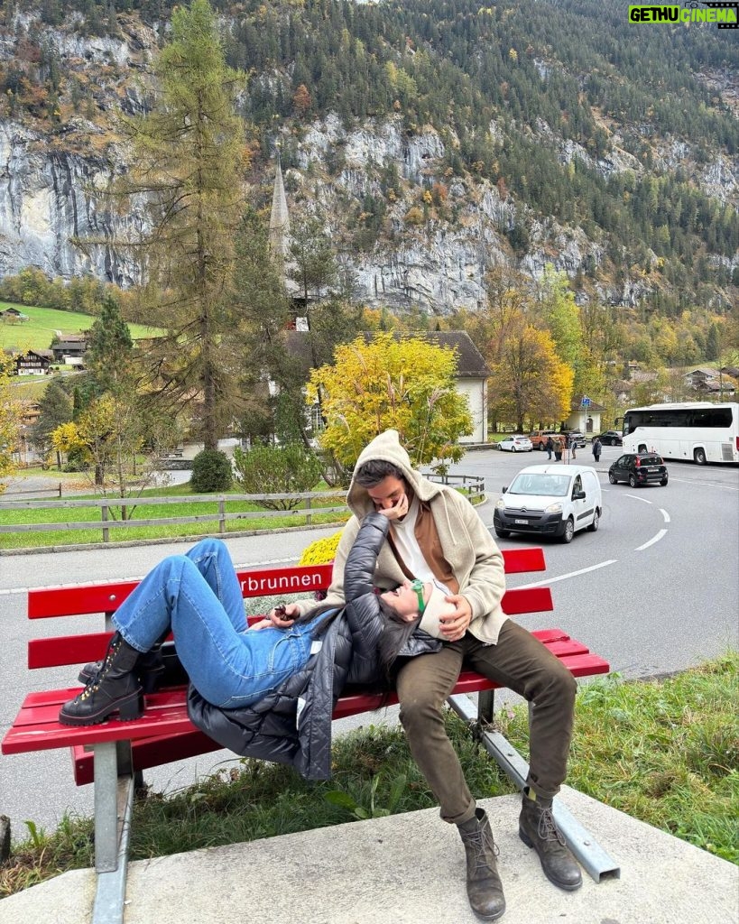 Özge Gürel Instagram - Buralar hep dutluk 🫠 Lauterbrunnen, Switzerland -Swiss Alps