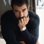 İbrahim Çelikkol Instagram - Yaşamdan Gömlek · Bir bakıma “ateşten gömlek” gibi. O, üzerine yaşamını ve yaşamaya değer olduğunua inandığı değerleri giyiyor. #İbrahimÇelikkol’un üzerinde gördüğünüz bu kıyafetlerin altında hep bir gömlek var. O gömleğin ceplerinde de değerleri üzerinden sorguladığı hayatı. @ibrahimcelikkol41 Genel yayın yönetmeni: @debora_zakuto Moda editörü: @tugcebahcivangil Fotoğraf: @emreguven Yazı: @canremziergen Proje yöneticisi: @melissakcan Proje uzmanı: @ipekelbeyli Saç, makyaj: @zeynepdombaycioğlu Prodüksiyon: @bihterneymen Fotoğraf asistanı: @_omercetiner , @adadirenkurt Moda editörü asistanı: @zozancirik Proje asistanı: @elgizonat Mekan: @ritzcarltonistanbul Saat: IWC Ingenieur Automatic 40 Silver Plated Dial, REF. IW328902 @iwcwatches