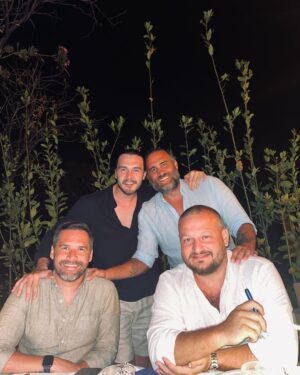 İsmail Ege Şaşmaz Instagram - Ortaya karışık 🤘🏻🤓