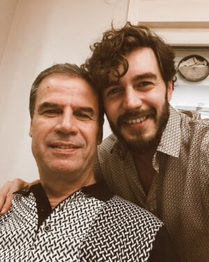 İsmail Ege Şaşmaz Instagram - Aşk, sağlık, huzur, mutluluk dolu yıllar ⭐️