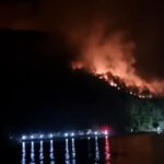 Şahan Gökbakar Instagram - Gece, yangın ve çaresizlik... Delikliyol Koyu