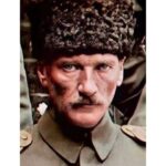 Şahan Gökbakar Instagram - Ey BÜYÜK ATATÜRK Açtığın yolda, gösterdiğin hedefe durmadan yürüyeceğime ant içmiş bir evladın olarak, seni özlemle anıyorum. İYİ Kİ VARSIN ❤️ Ne mutlu Türk'üm Diyene 🇹🇷 #10kasım