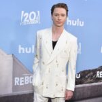 Calum Worthy Instagram – @rebootonhulu Premiere last night 

Thank you @ashleypweston for this @dolcegabbana suit and thank you @shawnesssss for my new favorite hairstyle. I can finally move on from my 1994 Macaulay Culkin haircut.

Huge thanks to @brooksbutter the greatest publicist in town