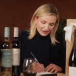 Cameron Diaz Instagram - Don’t know what to give this holiday? Give the gift of @avaline 🍷 Order today for wine delivered by 12/24 🎁