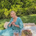 Cameron Diaz Instagram - It’s picnic season! The perfect time of year to grab a picnic blanket, fresh fruit and flowers and of course, @avaline cans!