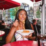 Camilla de Lucas Instagram – Spaghetti with tomato sauce cai bem em qualquer lugar do mundo, inclusive em Amsterdam 🇳🇱 🍝 Amsterdam, Netherlands