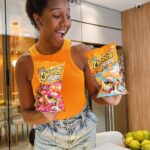 Camilla de Lucas Instagram – @cheetos_brasil aiai, sei nem o que falar.. só comer e agradecer pelo Cheetos®️ Crunchy ter chegado em terras brasileiras e salvado esse rolê! 😂🙏

#publicidade #ChegouCheetosCrunchy