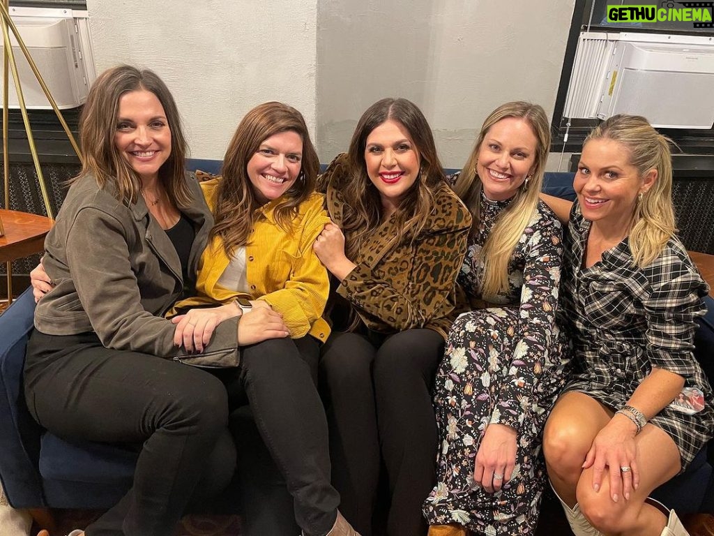 Candace Cameron-Bure Instagram - What a night ✨ watching my sweet friend @hillaryscottla and @ladya at the Beacon theater in NYC!!! She’s so talented and even more beautiful on the inside as she is on the outside. I’m am blessed to know all these women and have them in my life 💞💖💗