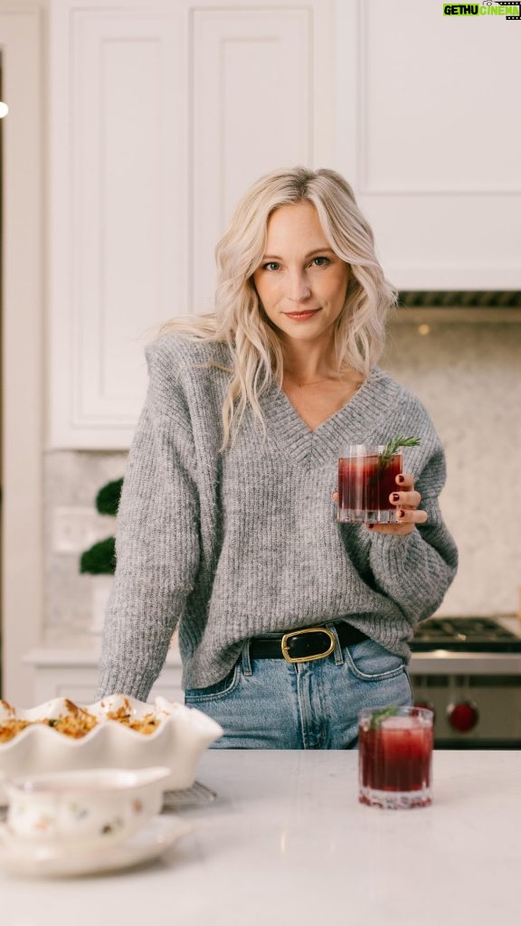 Candice King Instagram - Tis the season for an attitude full of gratitude with gravy on top! So excited for Thanksgiving next week! To get in the spirit enjoy my newest episode of “Did You Bring the Eggs?” Live on @youtube NOW 🦃 #dybte (Link up top and in my stories 👏)
