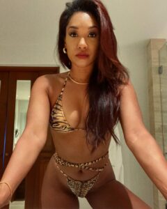 Candice Patton Instagram - yabba dabba do 🦴 That’s Flinstone for Flash finale tomorrow!