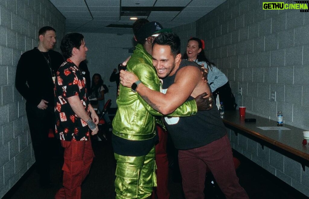 Carlos PenaVega Instagram - 3 shows down and 3 to go! The @iheartradio #jingleball tour has been great! -> swipe to see who we’ve met so far!! Oh and we got to watch a legend perform in Detroit last night !! !?!?!?!?!?!?