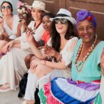 Carolina Miranda Instagram - Que magia la de Cuba y su gente!!! 🇨🇺❤️🍸💫 Seguimos en modo avión y 🪽LIBRE🪽 #puroschazaro Cuba, La Habana