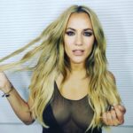 Caroline Flack Instagram - Shooting something so so exciting today .. ❤️❤️❤️🤫 glam @muasergio @oskarperahair Holborn Studios