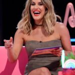 Caroline Flack Instagram - Did someone say it’s nearly 9pm?? #loveisland