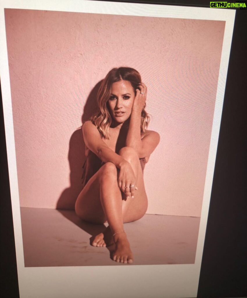 Caroline Flack Instagram - Lil outtake with @ianharrisonphoto for @womenshealthuk ... Thanks @schullerinc and @roarfitnessgirl for an ace day ❤️