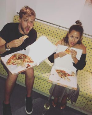 Caroline Flack Instagram - This is how we watch the show @iaindoesjokes