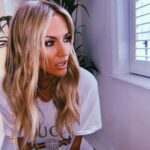 Caroline Flack Instagram - Thank you @jaybirmingham_ and @schullerinc for getting me ready.. just need some trousers @beauty_worksonline ❤️ @bleachlondon