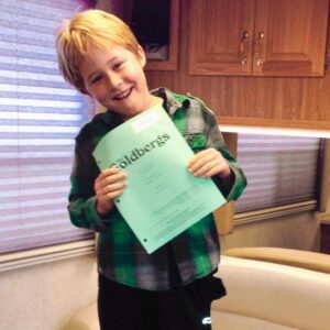 Casey Simpson Instagram - #tbt to my first tv job🥴 last week #thegoldbergs