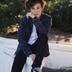 Casey Simpson Instagram - Shoutout goes to @heyitsmilisa for commenting so much!💙Responding to a bunch of comments✨ pc: the amazing @dawnkingston