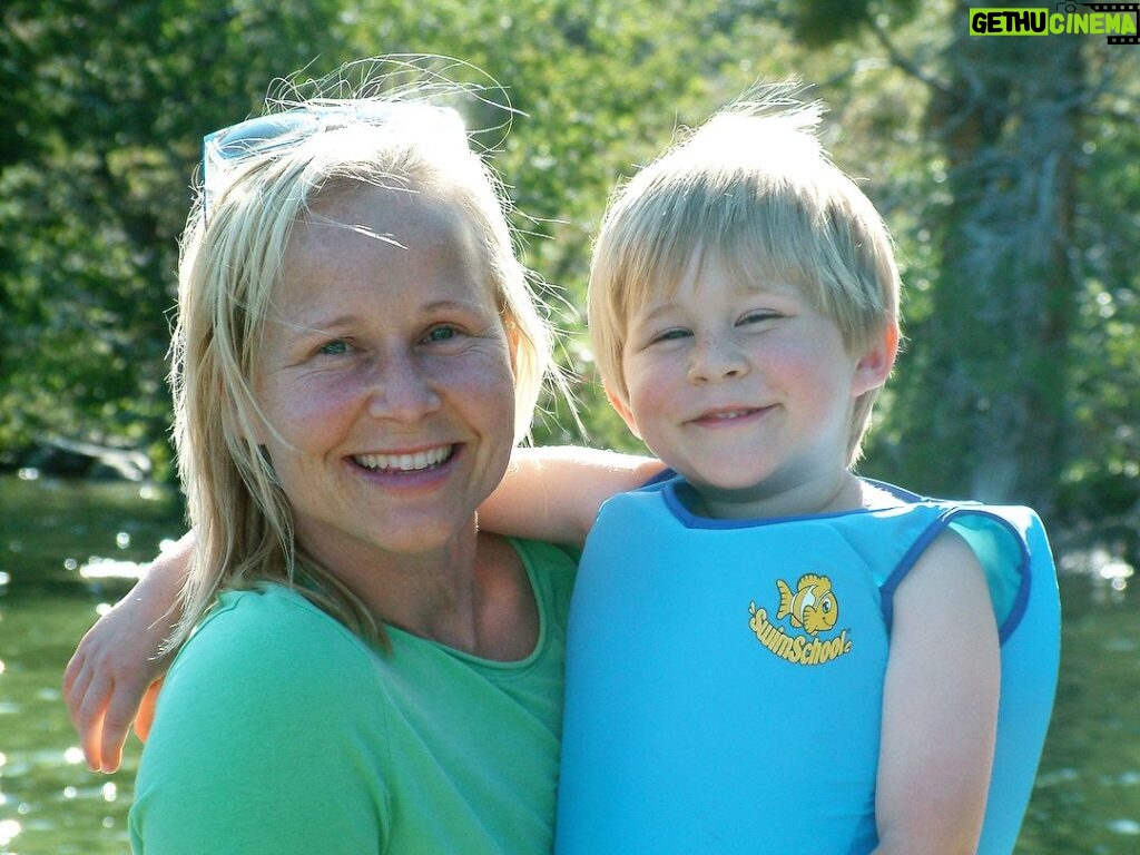 Casey Simpson Instagram - HAPPY MOTHERS DAY MOMMMMMMMMMMMM❤️ Lake Tahoe